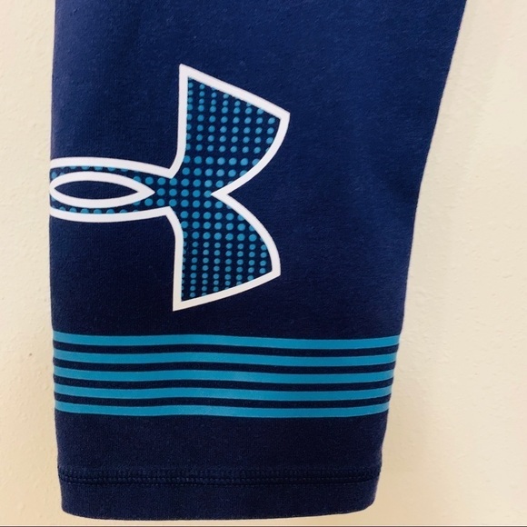 UNDER ARMOUR•Block it big logo Capri - Picture 3 of 6
